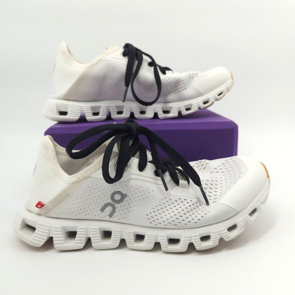 On Cloud 5 Coast Shoes Womens Size 6.5 Running